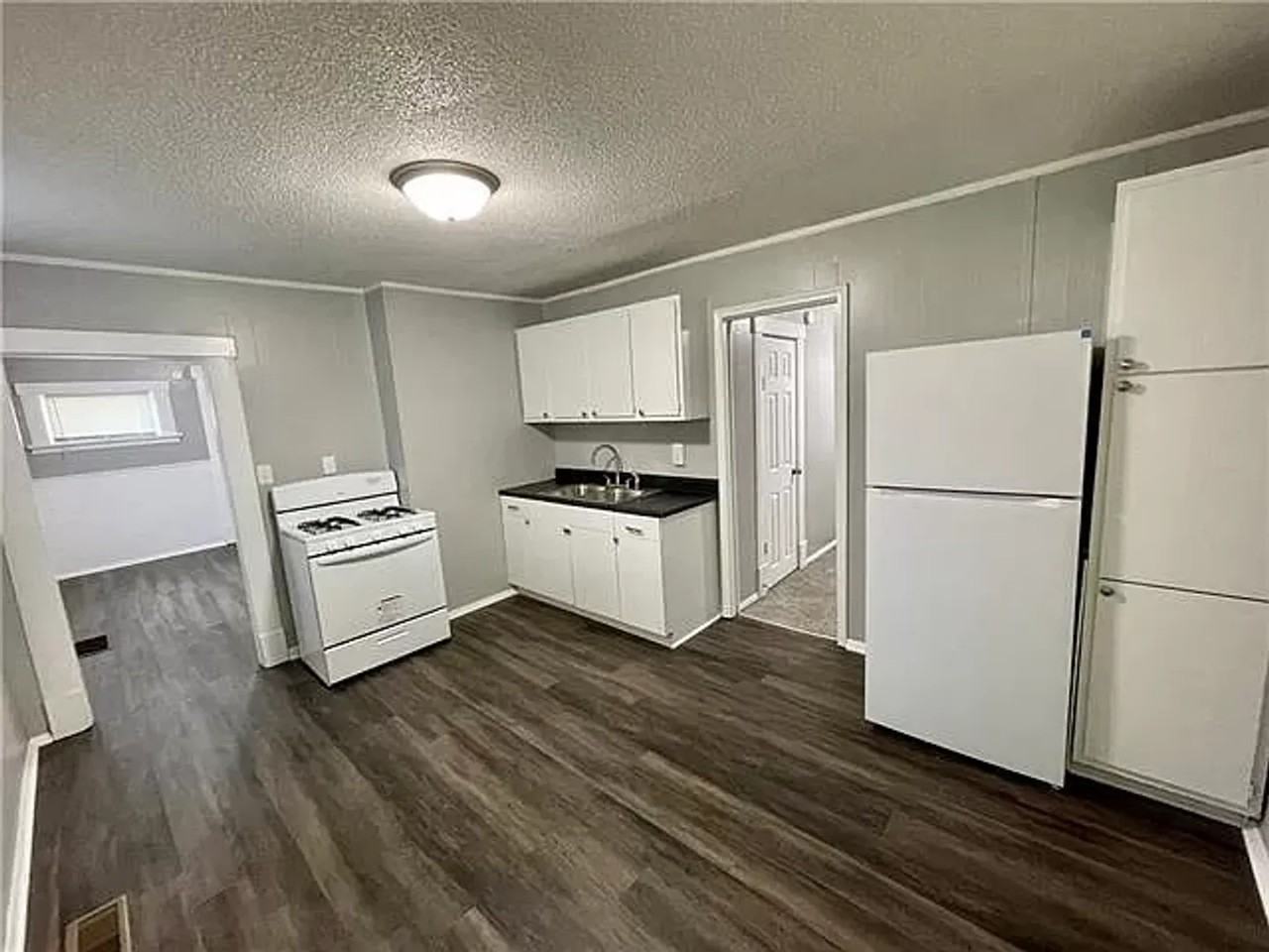 2208 Seneca Street - Photo 3 of 11