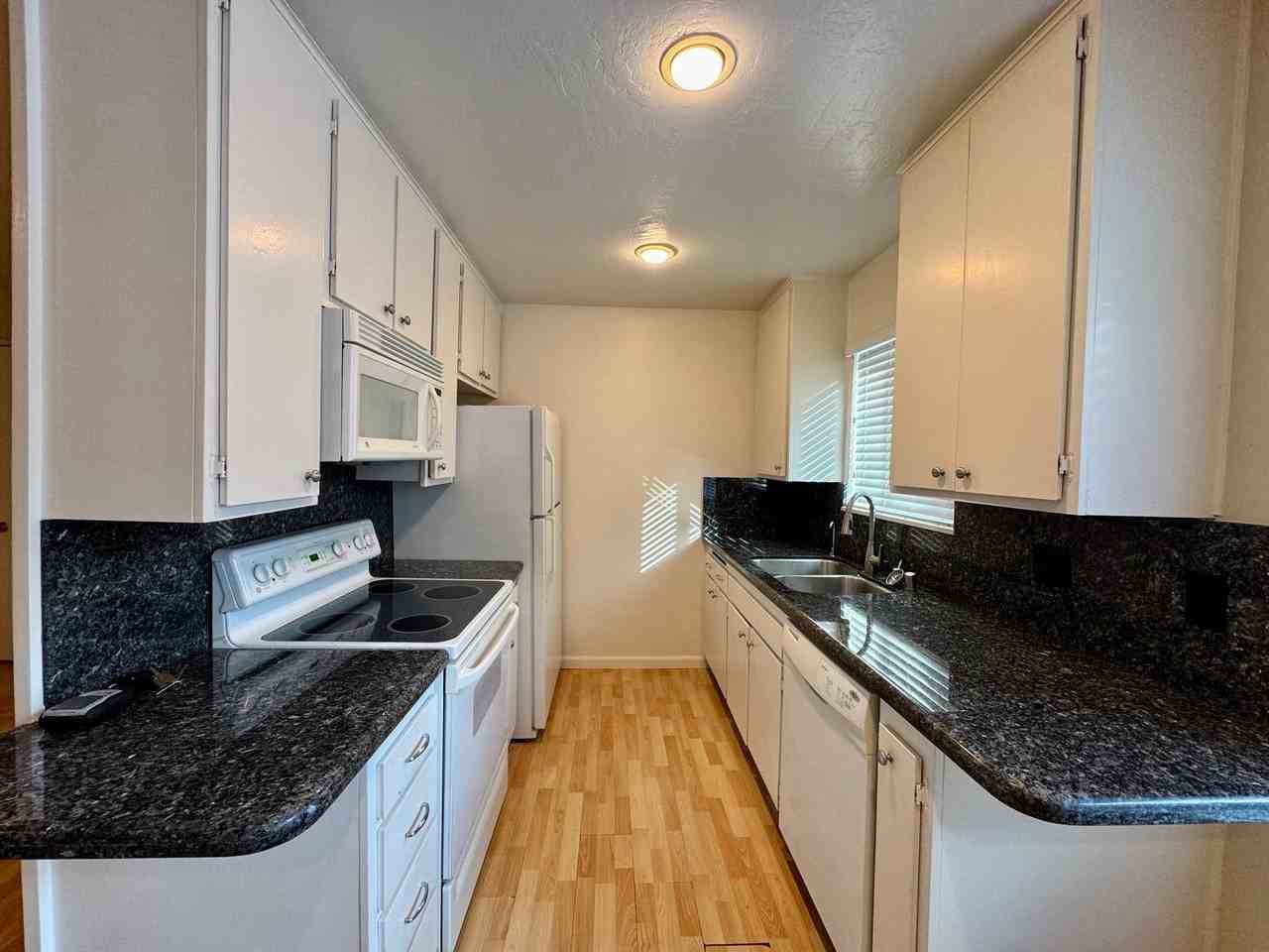 972 Larrabee Street #124 - Photo 3 of 7