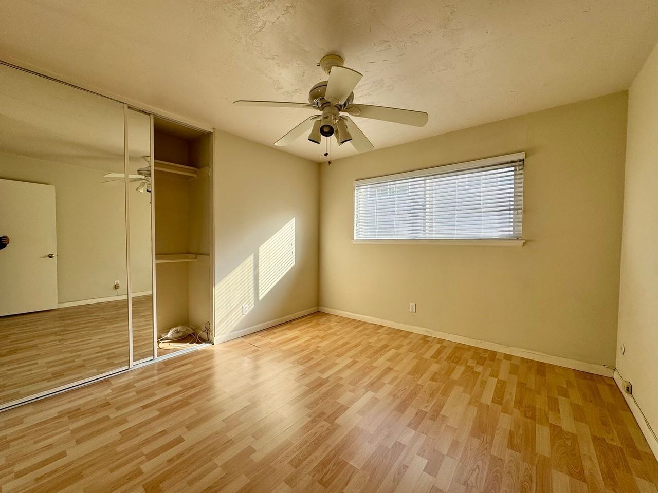 972 Larrabee Street #124 - Photo 5 of 7