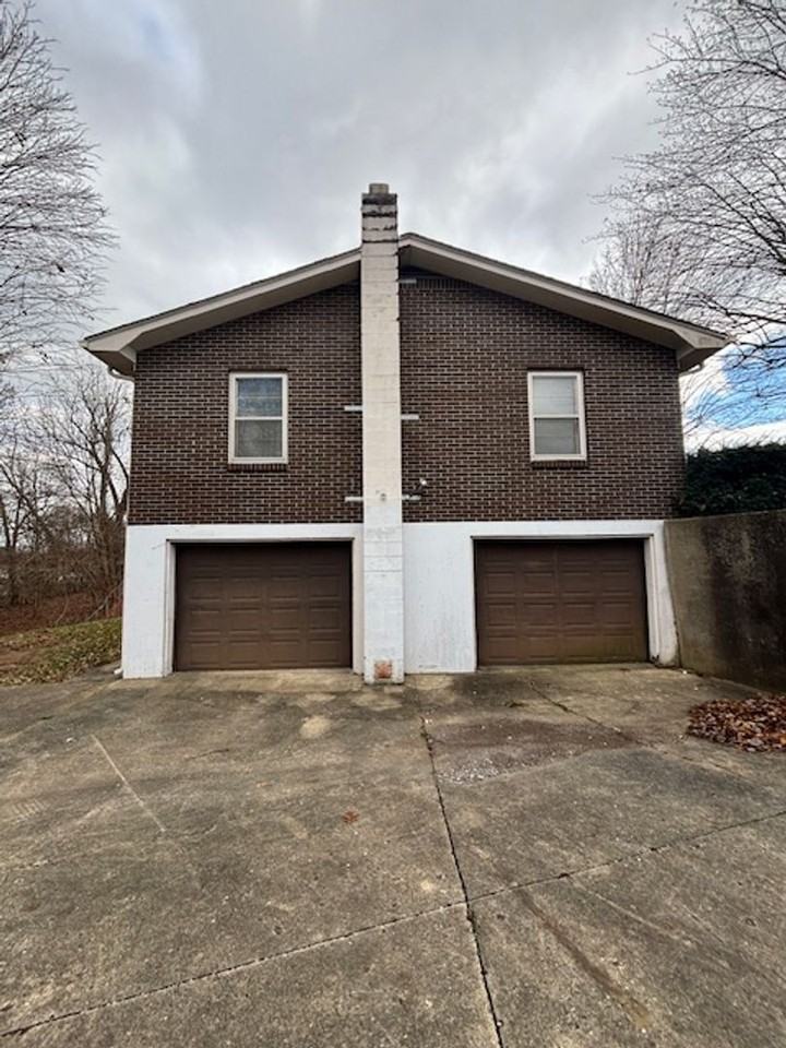 891 Hill Street - Photo 3 of 31