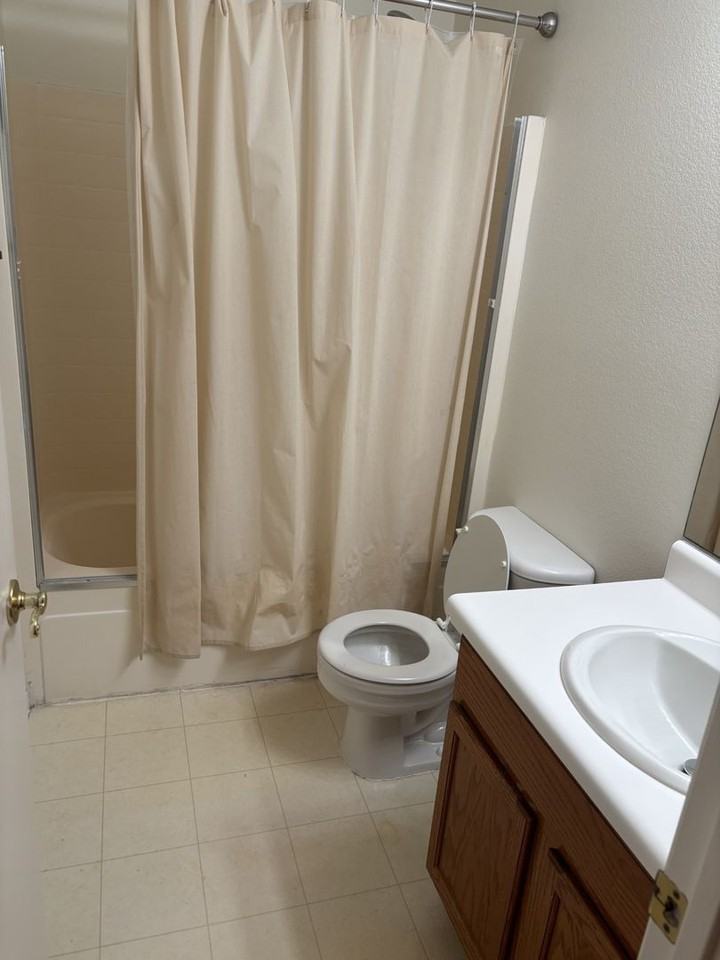 10626 W Poinsettia Dr - Photo 6 of 13