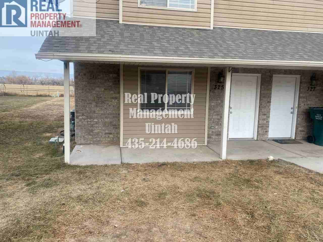 325 E 1220 S - Photo 2 of 19