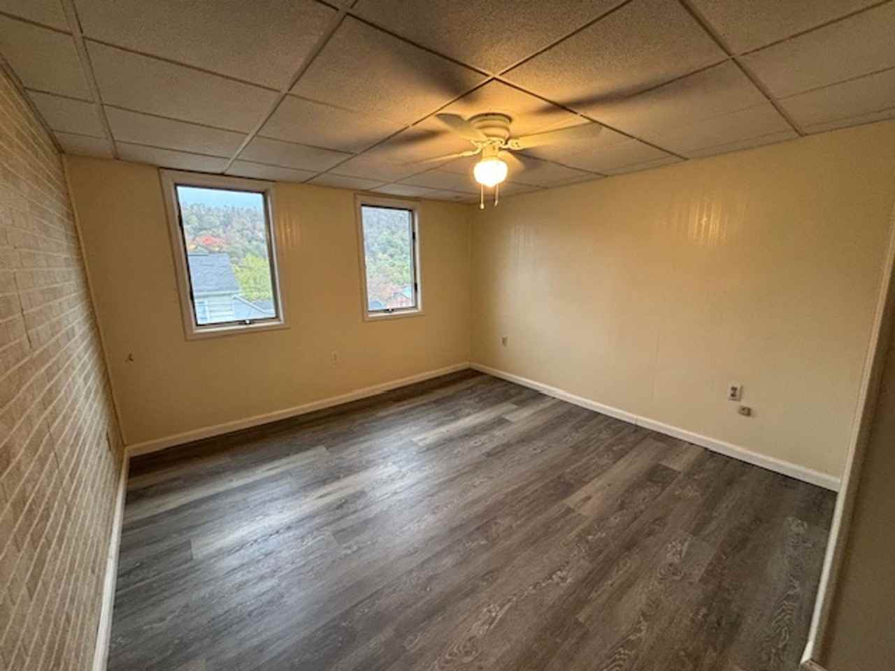 Gordon - 1116-1118 Church Ave - Photo 7 of 9