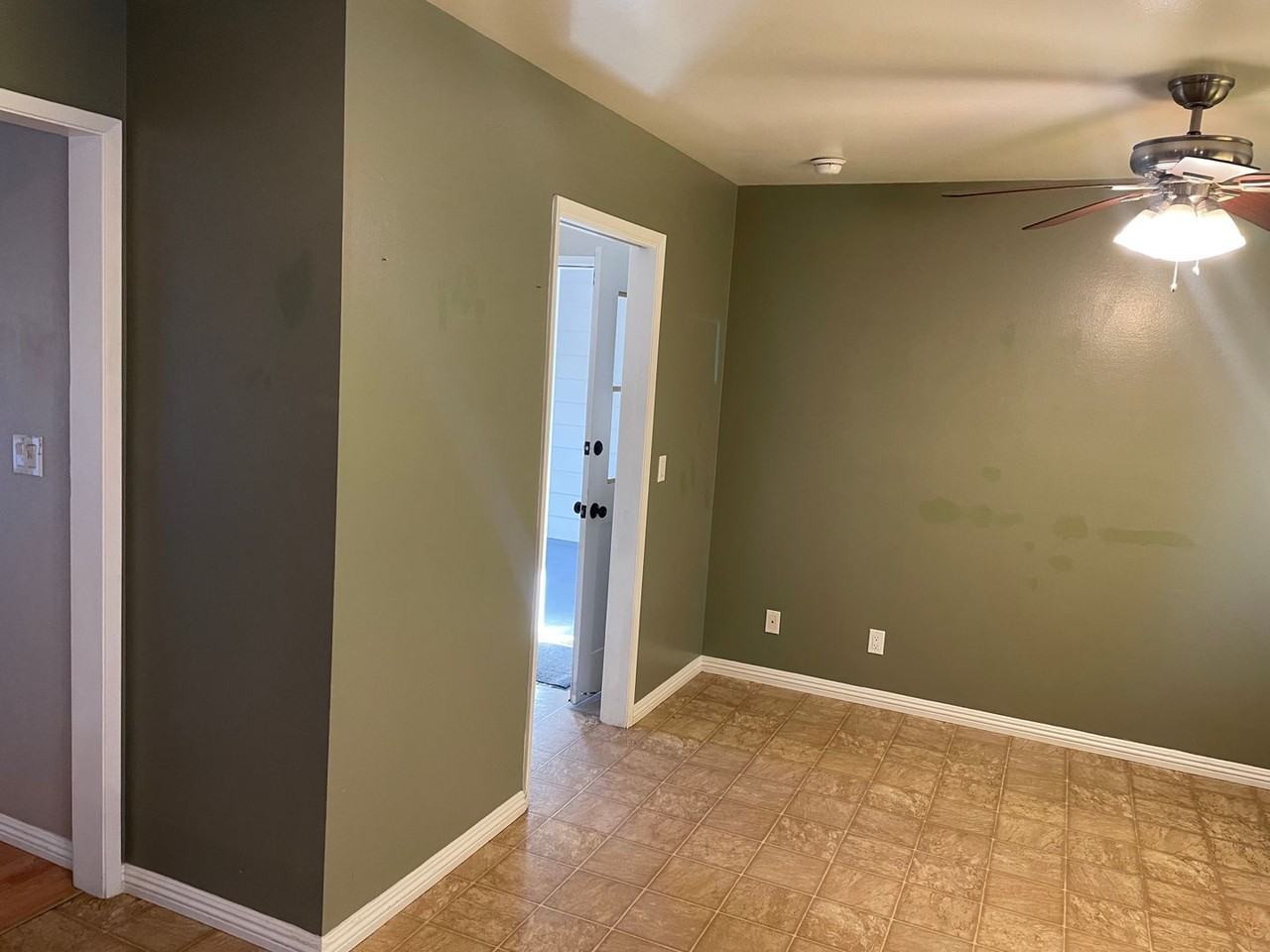 2938 Grape Way - Photo 6 of 28