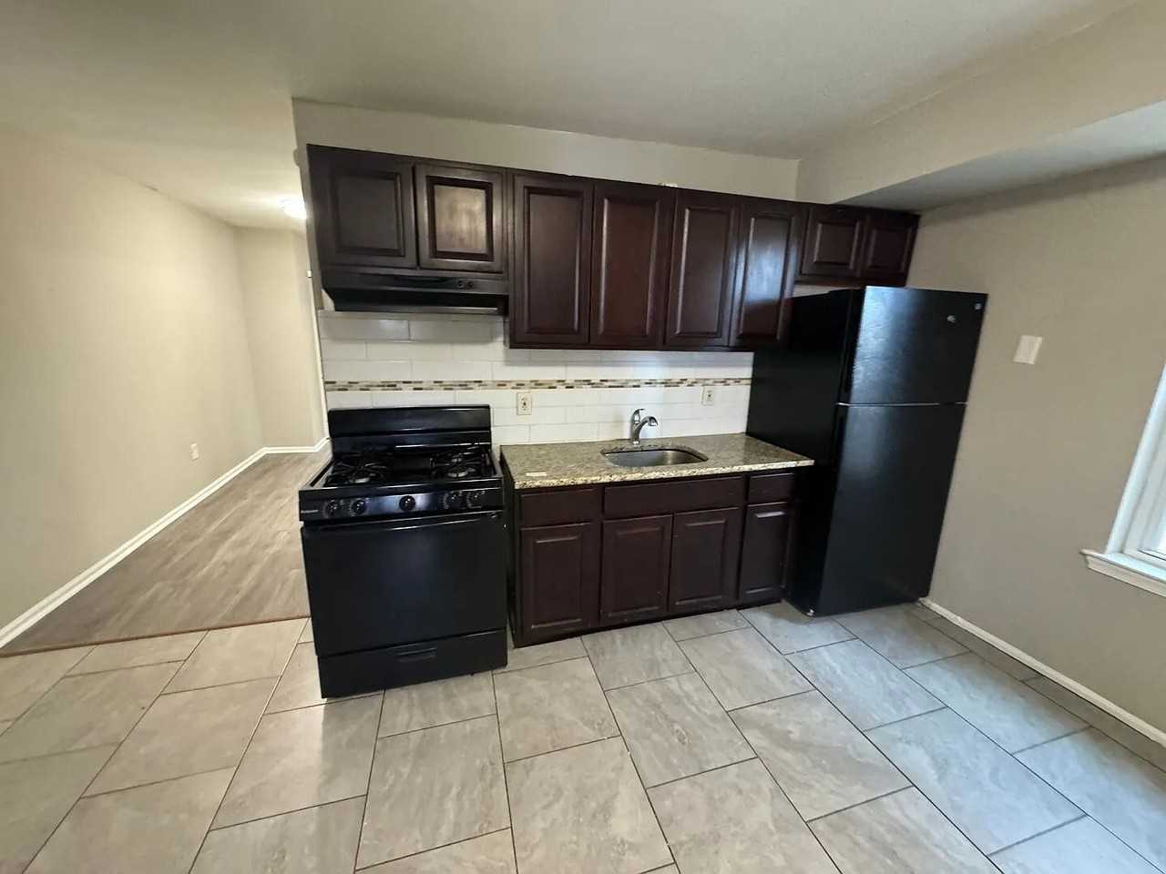 141-145 Cooper Avenue - Photo 3 of 19