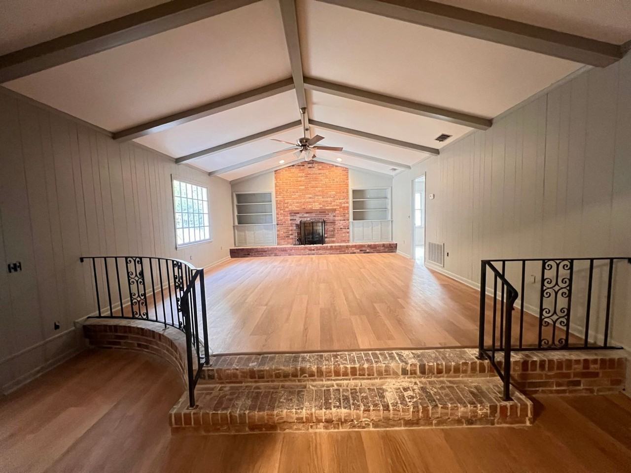 115 Simmons Road - Photo 3 of 11