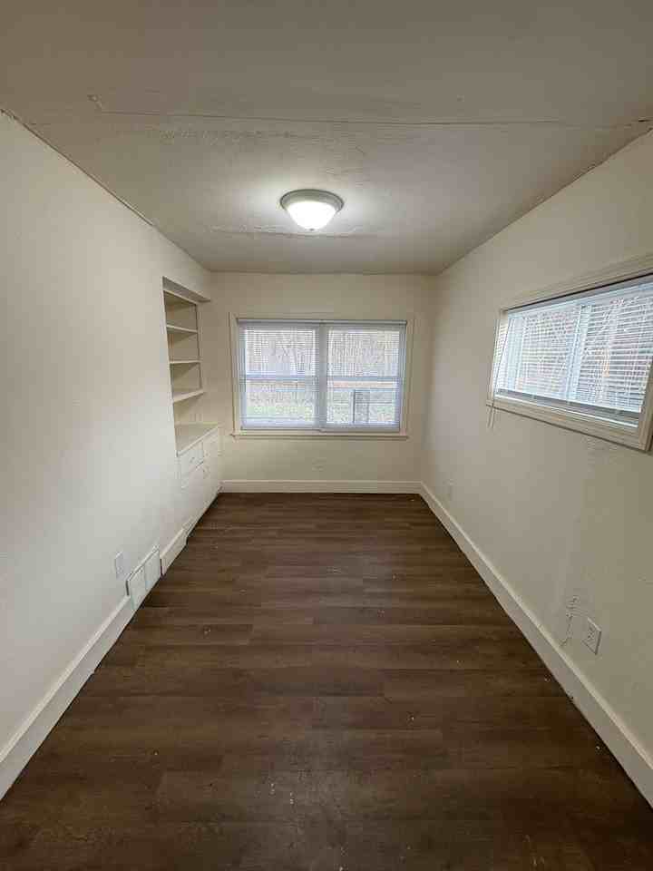 2350 Dawnlight Ave - Photo 6 of 20