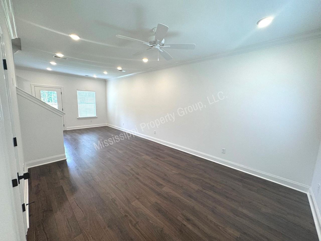 565 Meadow Crest Circle - Photo 3 of 26