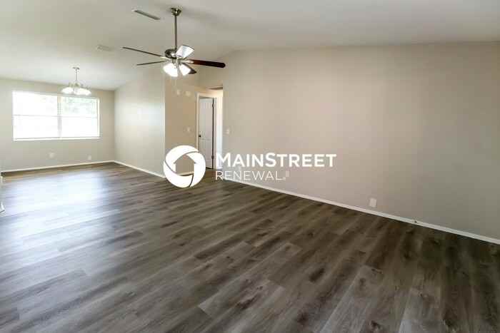 9201 Balfern Ct - Photo 3 of 15