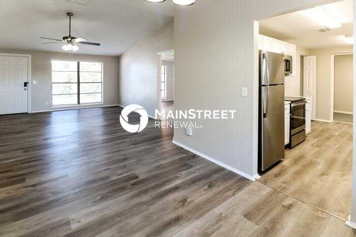 9201 Balfern Ct - Photo 4 of 15