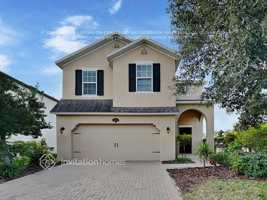 featured image of 18840 Deer Tracks Loop