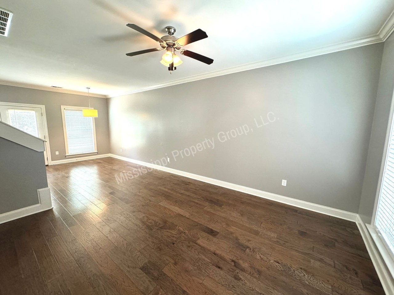 518 Fifer Cir - Photo 3 of 32