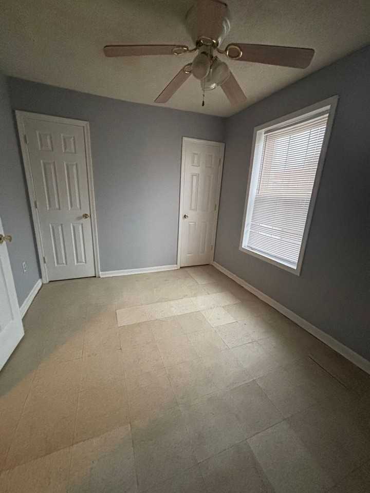 113 Ann Street - Photo 3 of 8