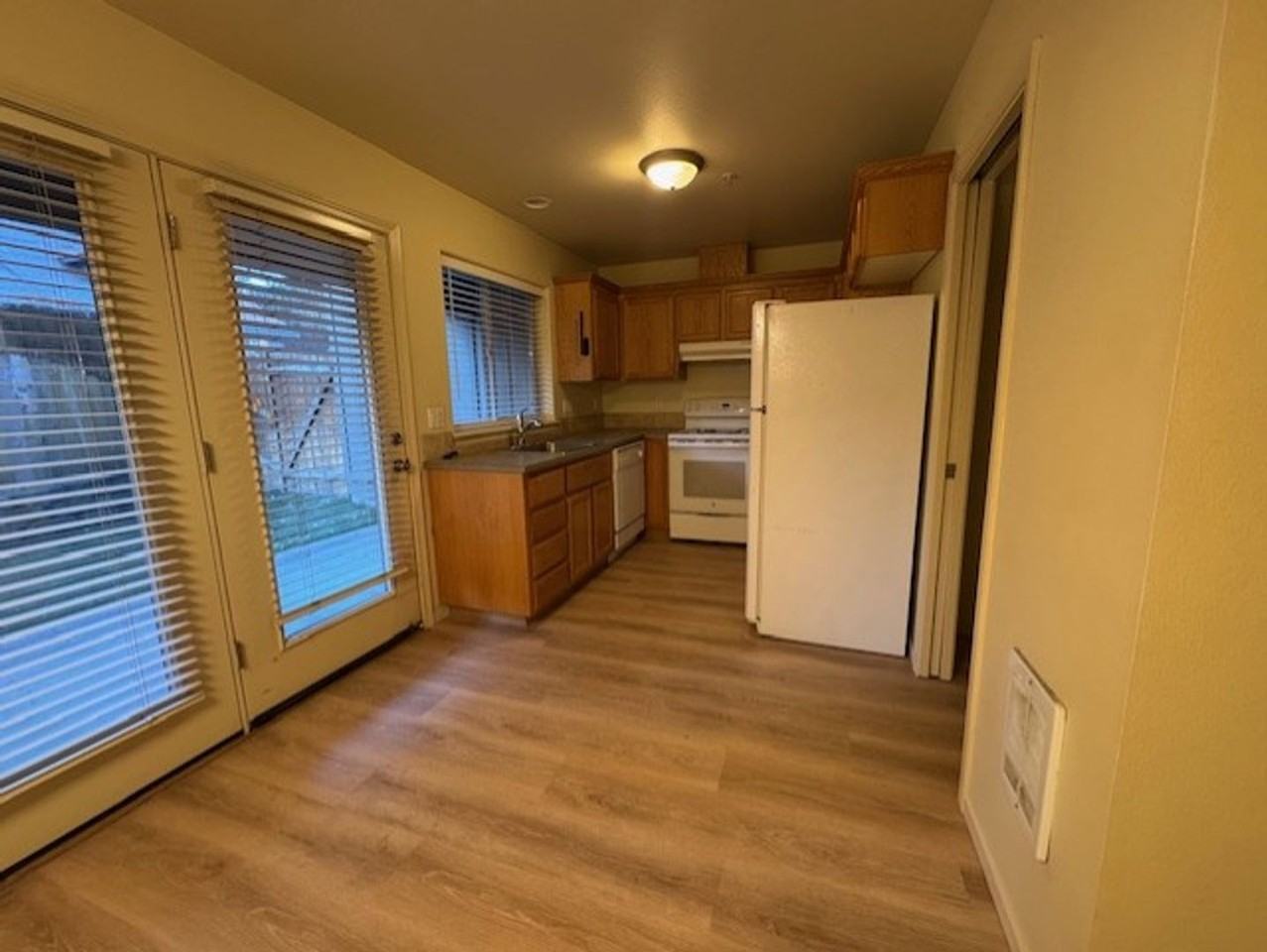 17 Southwest Roosevelt Avenue - Photo 3 of 10