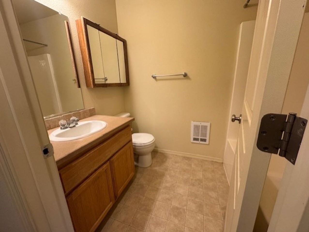 17 Southwest Roosevelt Avenue - Photo 7 of 10