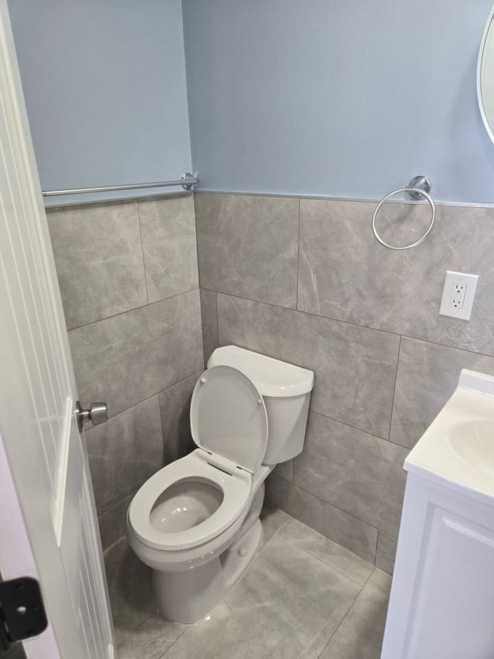 3913 South Harvey Avenue #2 - Photo 4 of 8