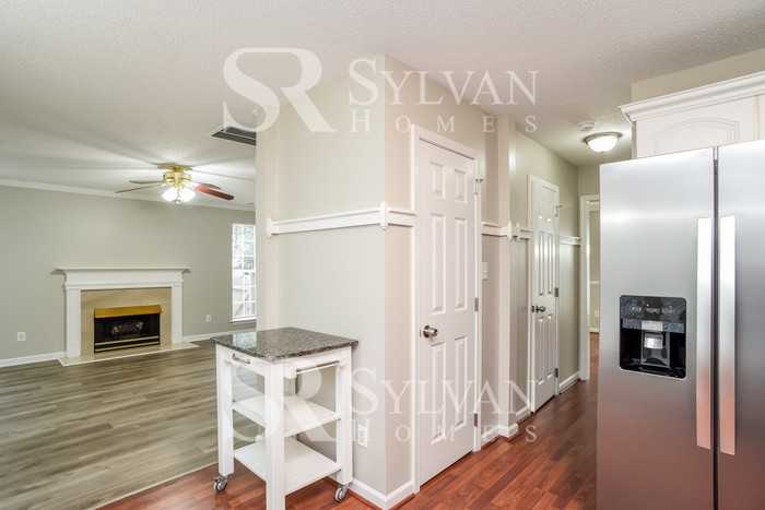 14812 Ashlight Dr - Photo 6 of 15