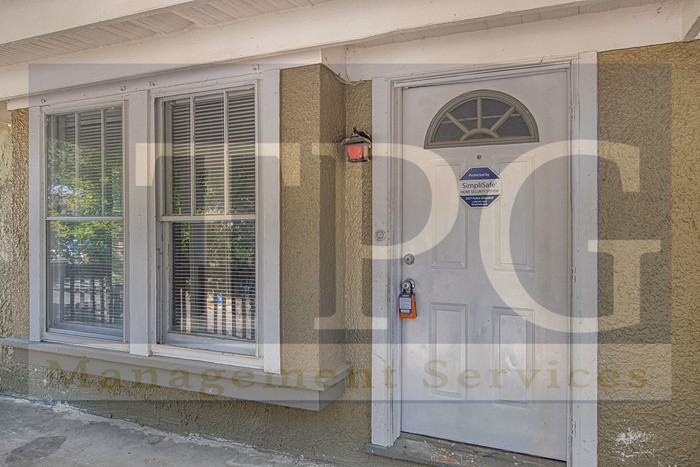 4241 Charlotte Street - Photo 3 of 23