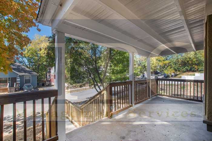 4241 Charlotte Street - Photo 4 of 23