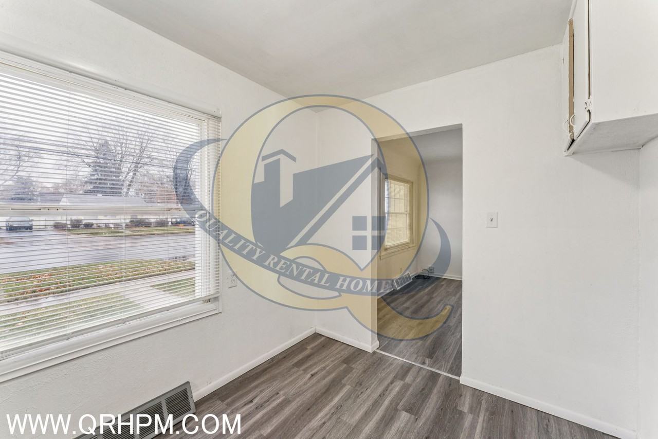 991 South Ballenger Highway - Photo 6 of 14