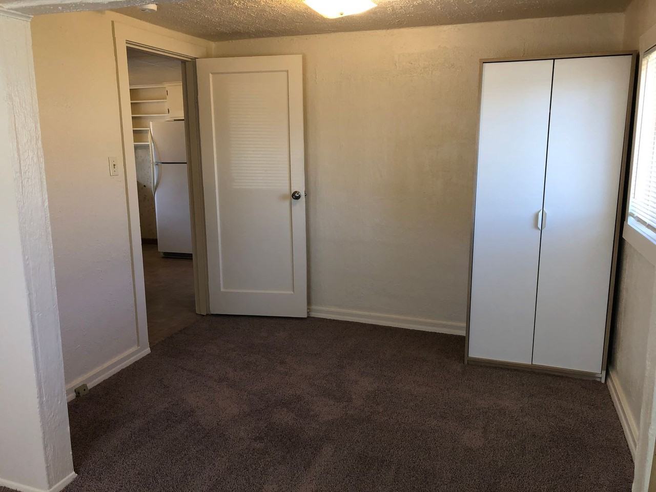 210 Williams Ave N - Photo 6 of 20