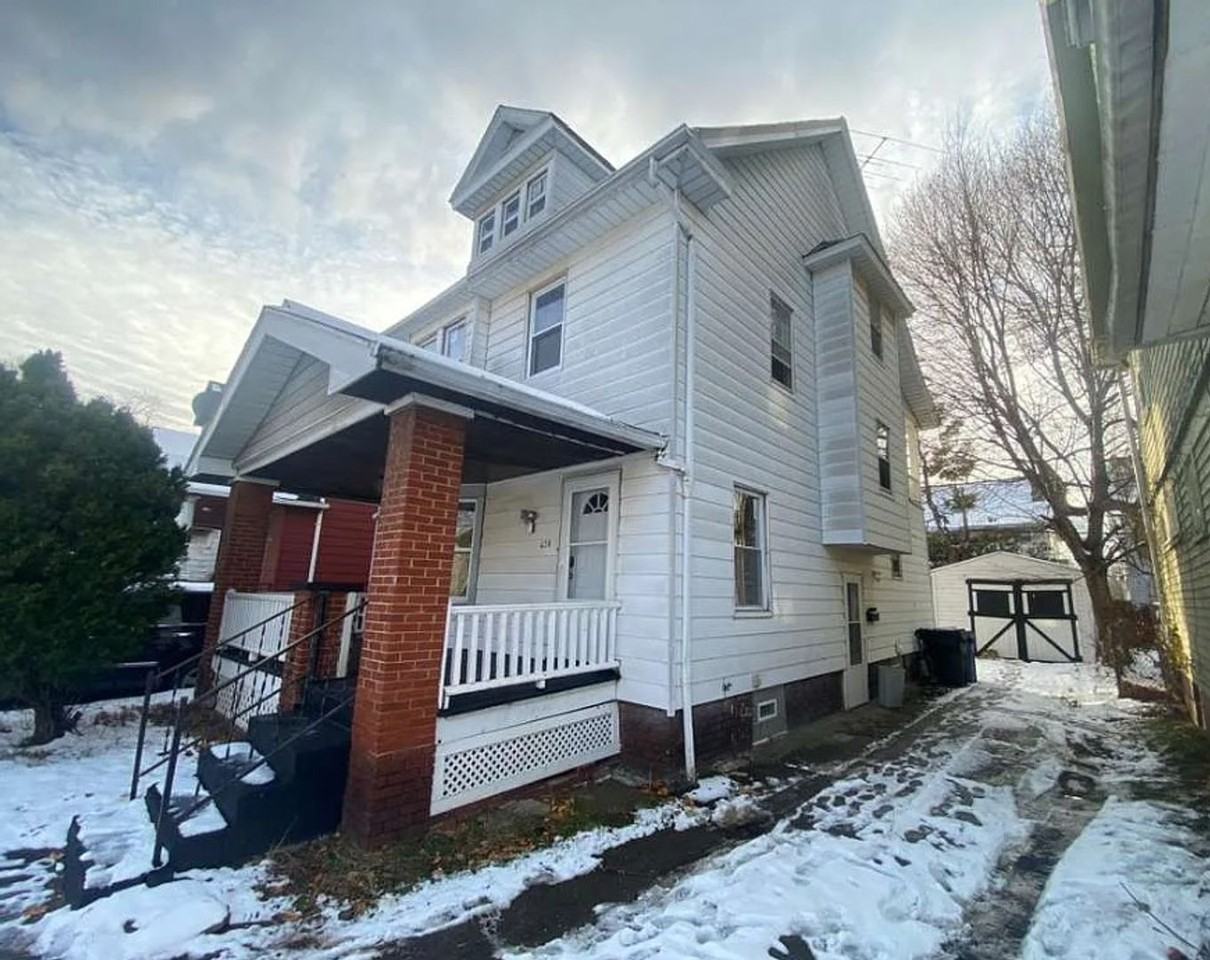 428 E 114th St - Photo 2 of 22