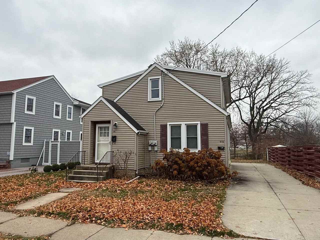 511 10th Ave SE - Photo 2 of 26