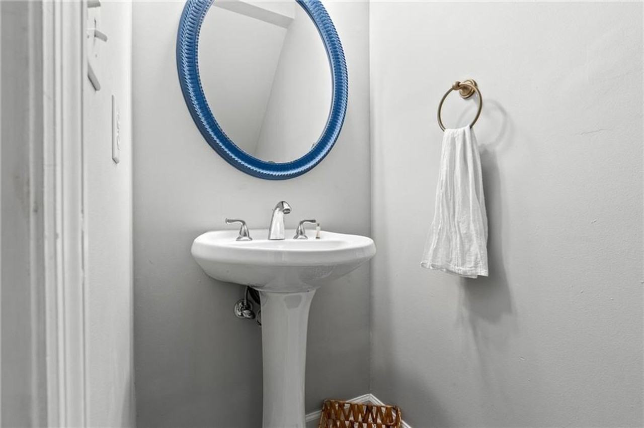 1096 Chinook Avenue - Photo 7 of 16