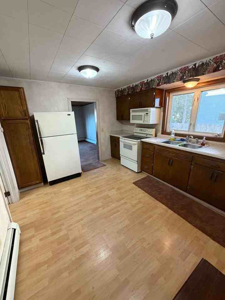 1123 Minnesota Avenue - Photo 3 of 21