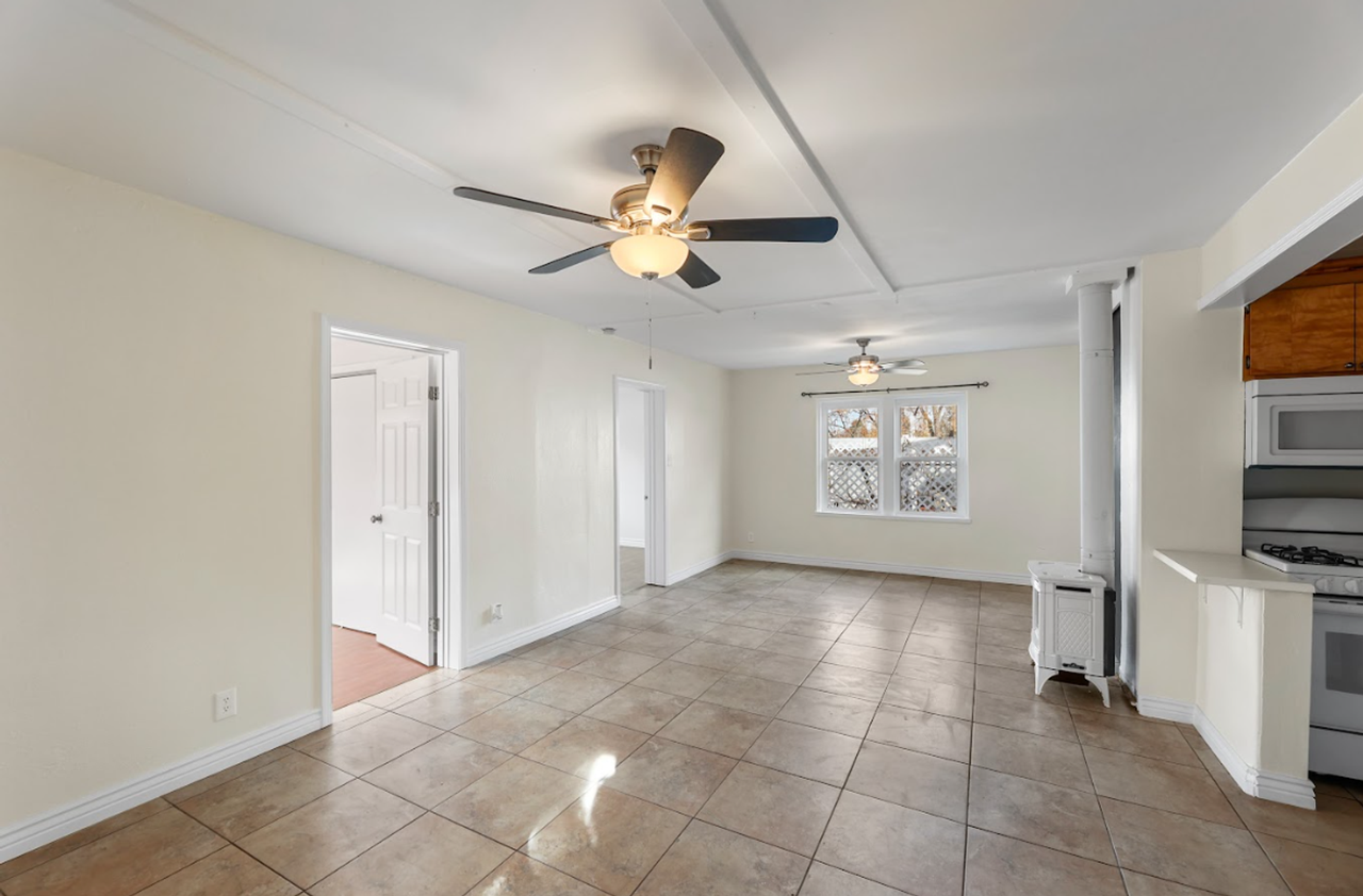 140 1/2 Garden St - Photo 5 of 19