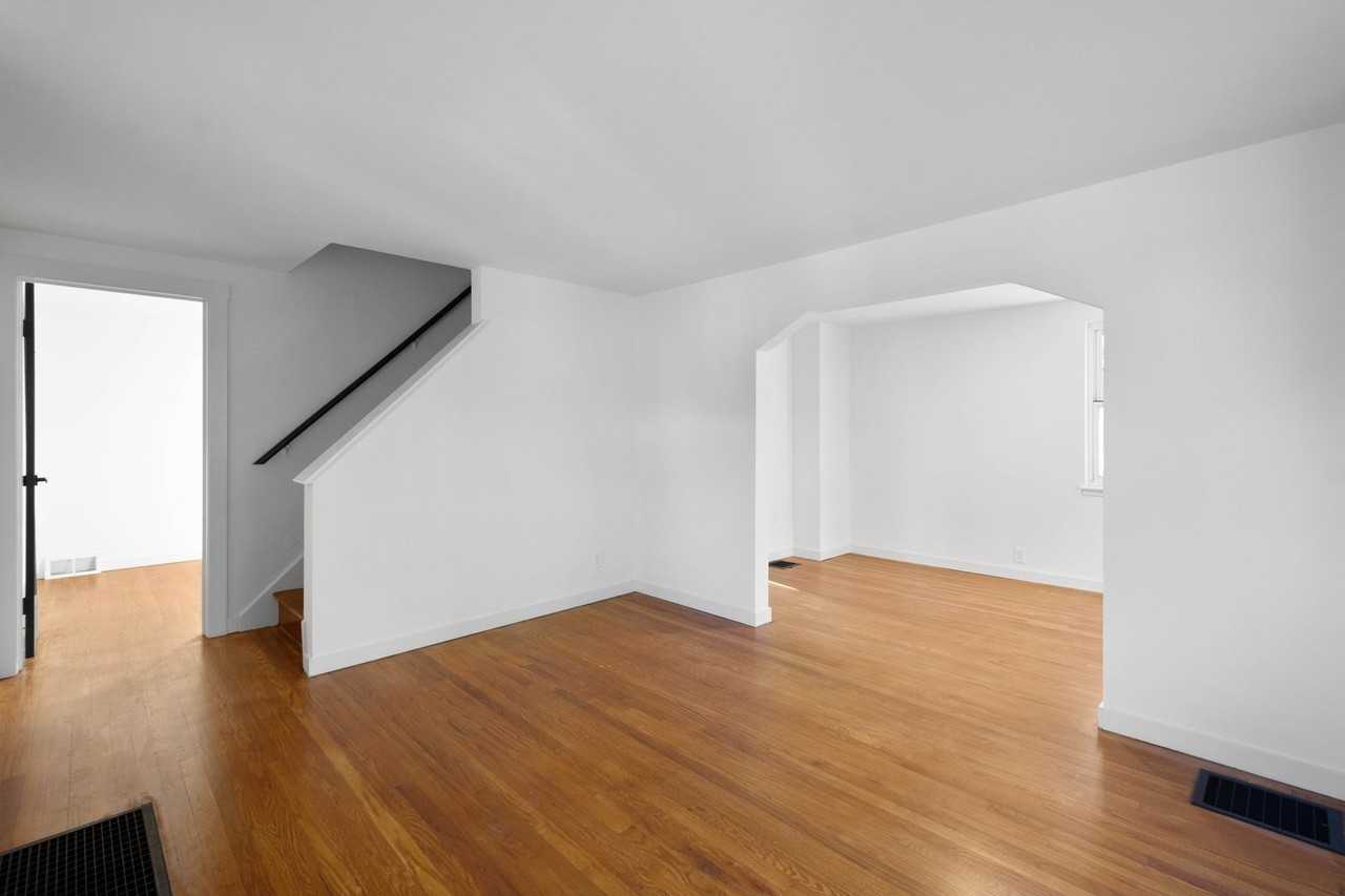 36 Garden Ter - Photo 5 of 33