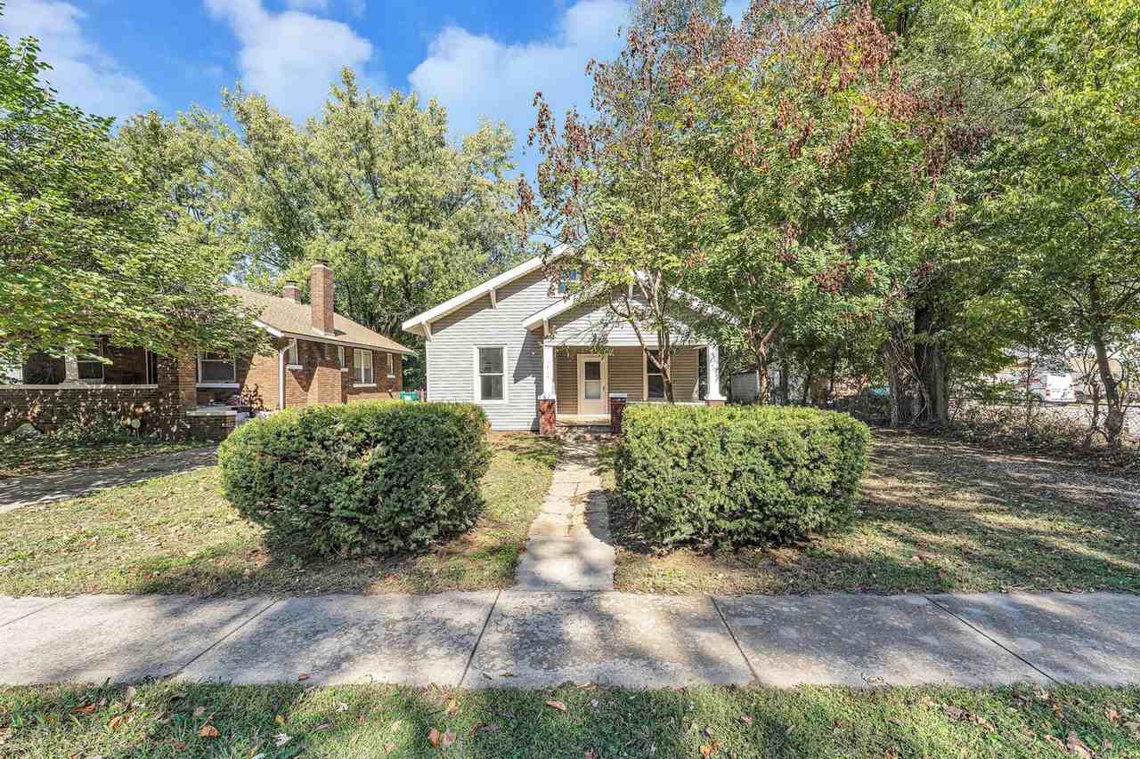 1017 West Chase Street - Photo 2 of 21