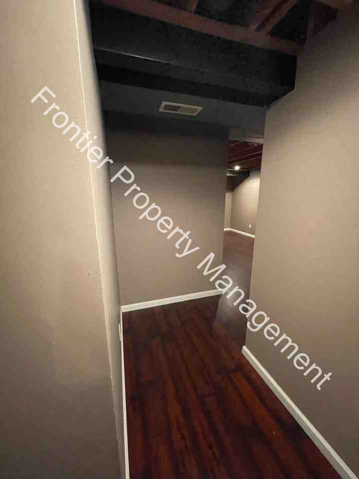 2116 Doe Run Drive - Photo 5 of 29