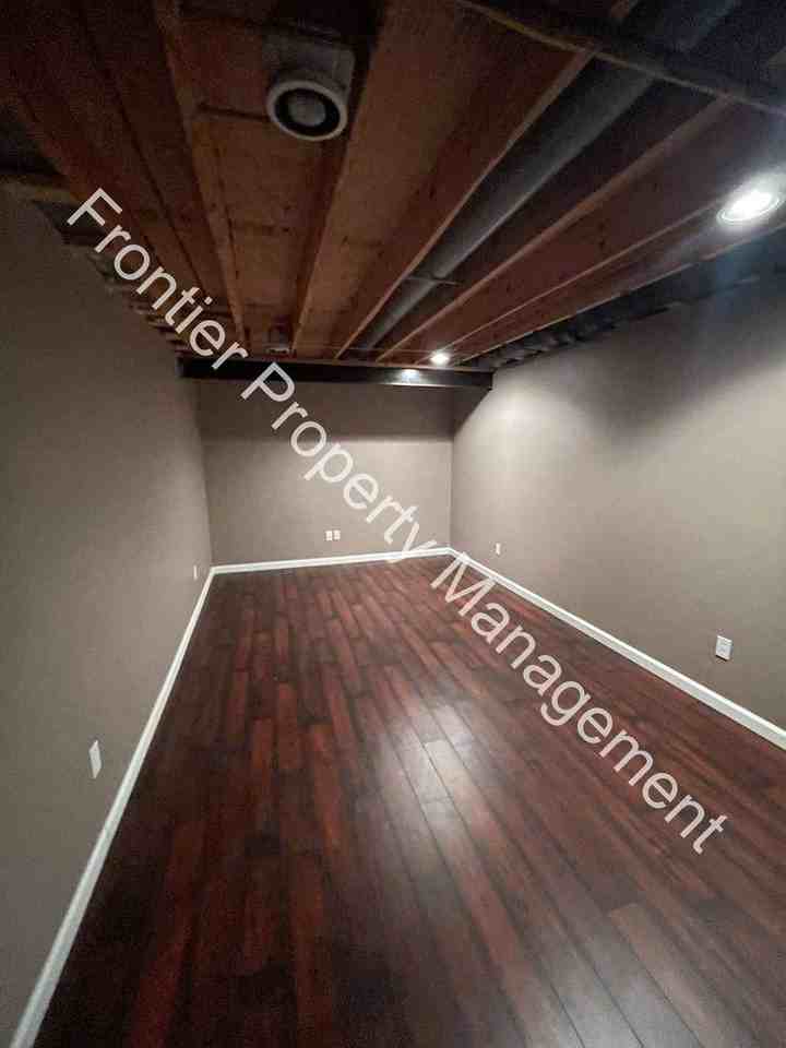 2116 Doe Run Drive - Photo 6 of 29