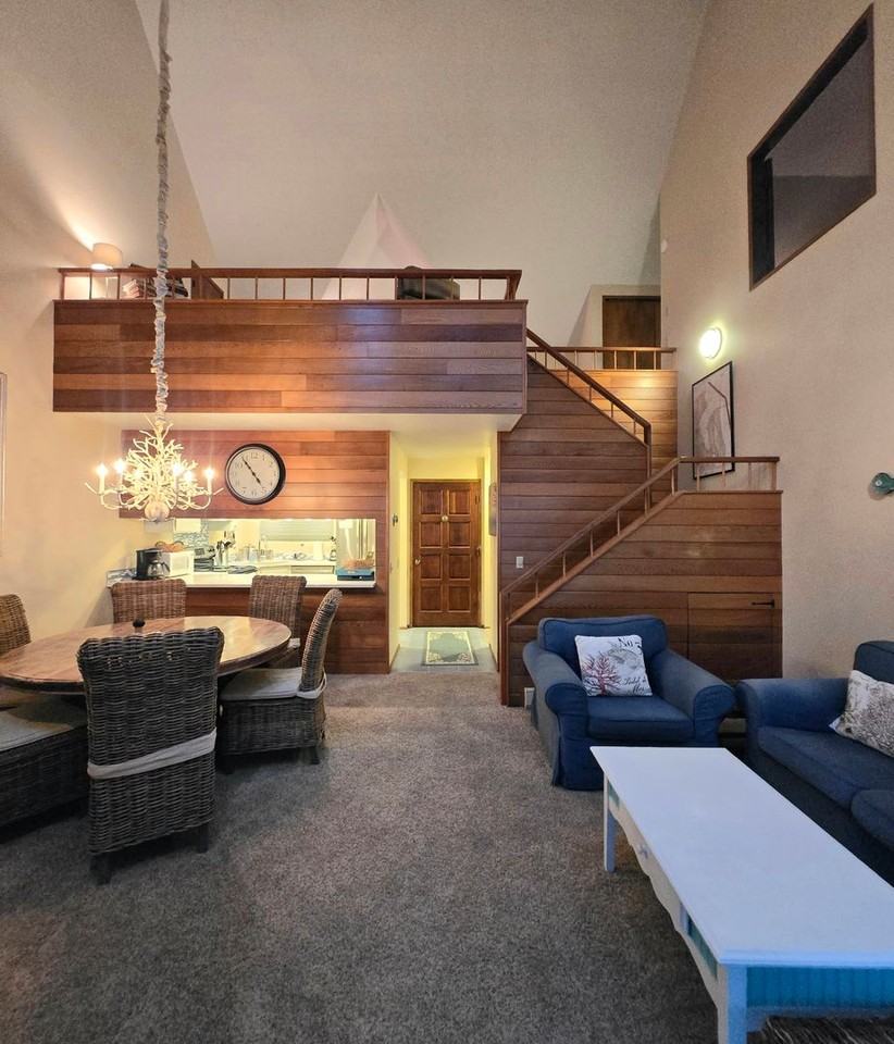 50 Harborview Drive - Photo 2 of 28