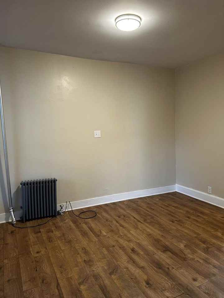 105 Washington St #A - Photo 3 of 14