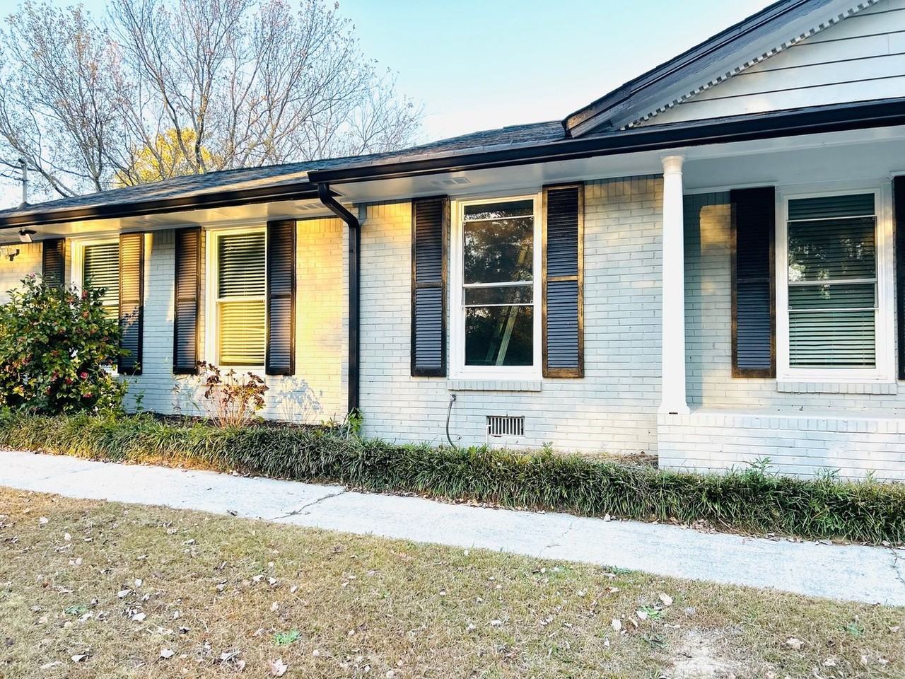 2664 Abington Dr - Photo 3 of 45