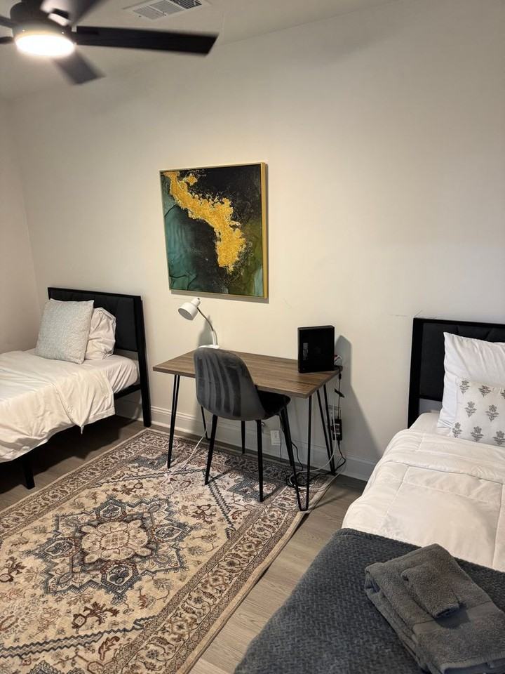 3475 Meadowlane Pl Sw - Photo 5 of 12