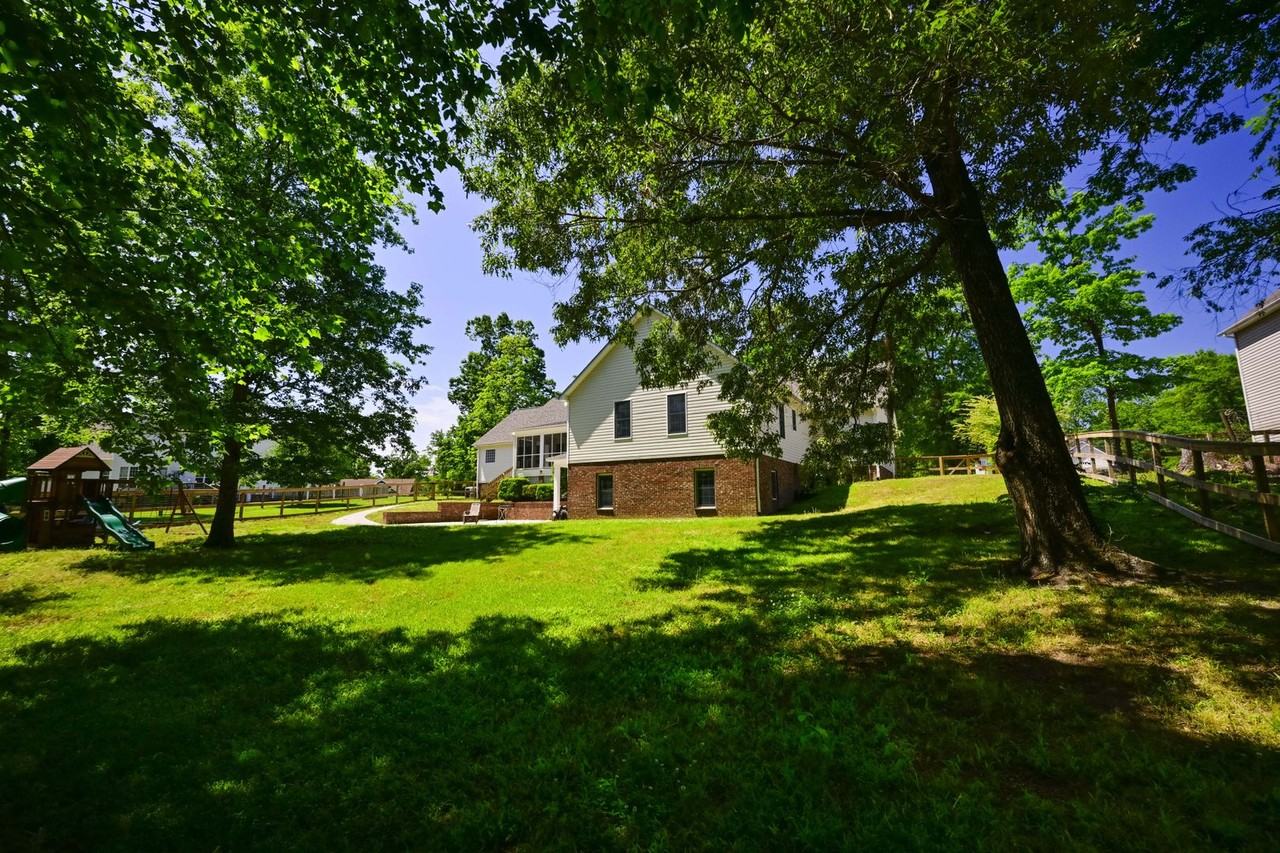 237 River Bend Rd - Photo 2 of 38