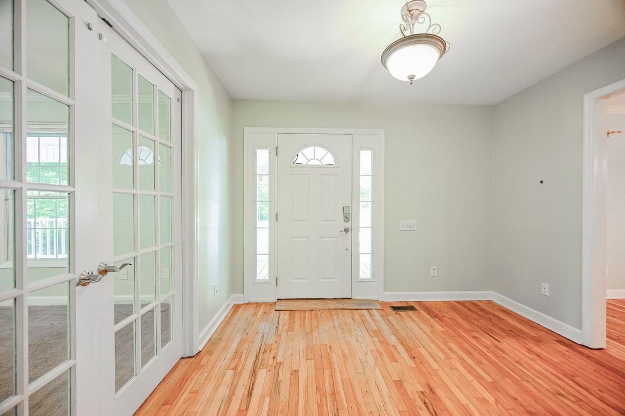 237 River Bend Rd - Photo 3 of 38