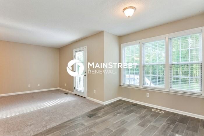 6808 Vernie Dr - Photo 5 of 17