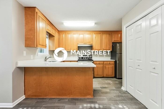 6808 Vernie Dr - Photo 7 of 17