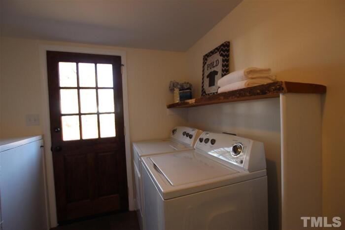 2127 Milburnie Rd - Photo 4 of 11