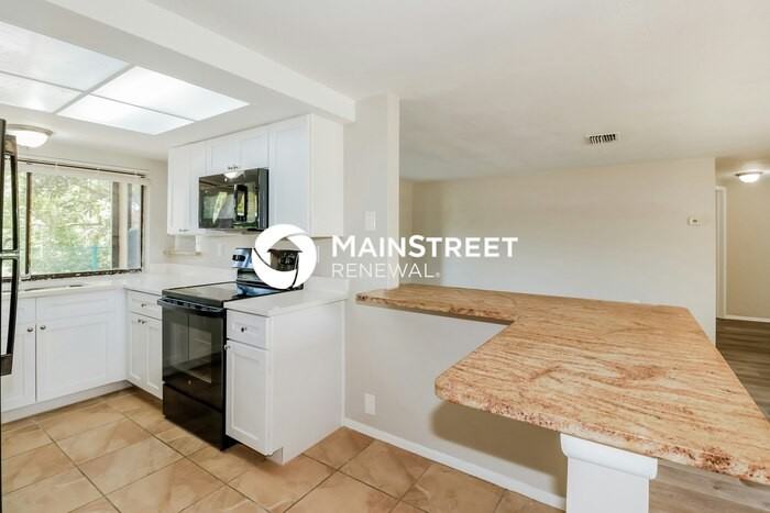 4248 Raccoon Loop - Photo 6 of 16