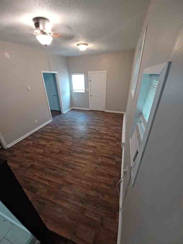 2842 Dale Street #B - Photo 3 of 9