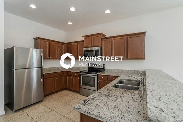 945 Sw 6th Pl - Photo 4 of 16