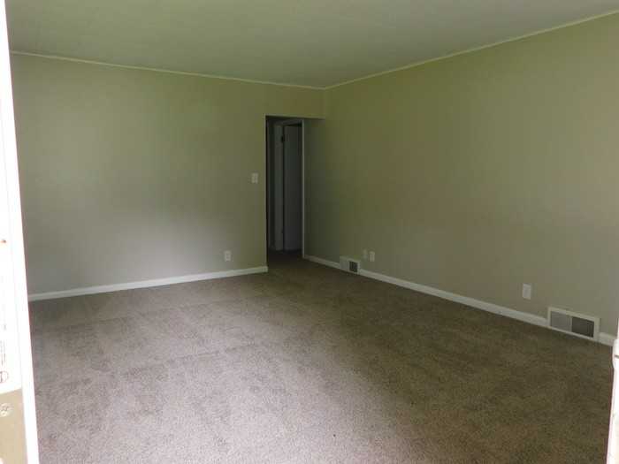 901 Mahrenholz Avenue - Photo 2 of 17