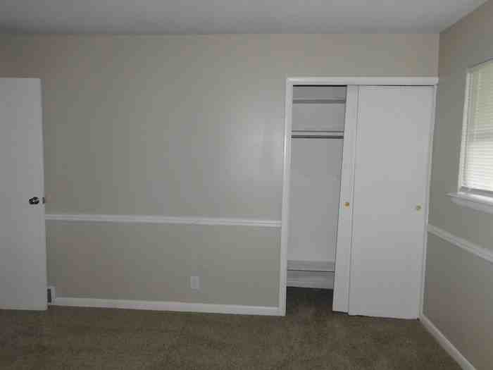 901 Mahrenholz Avenue - Photo 6 of 17