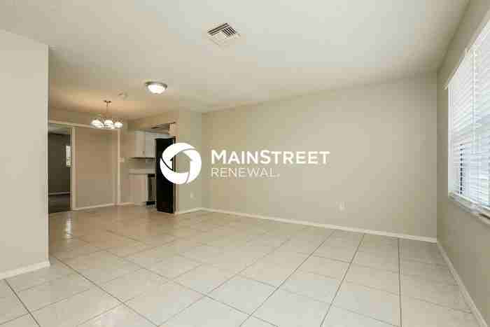 5107 5th St W - Photo 3 of 16