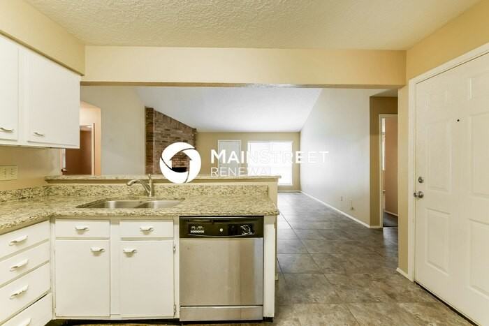 9415 Charterlawn Circle - Photo 5 of 16